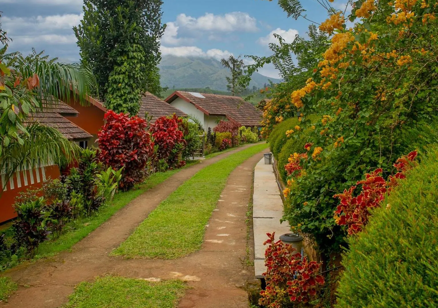 Pranavam Resort & Spa Tariyod